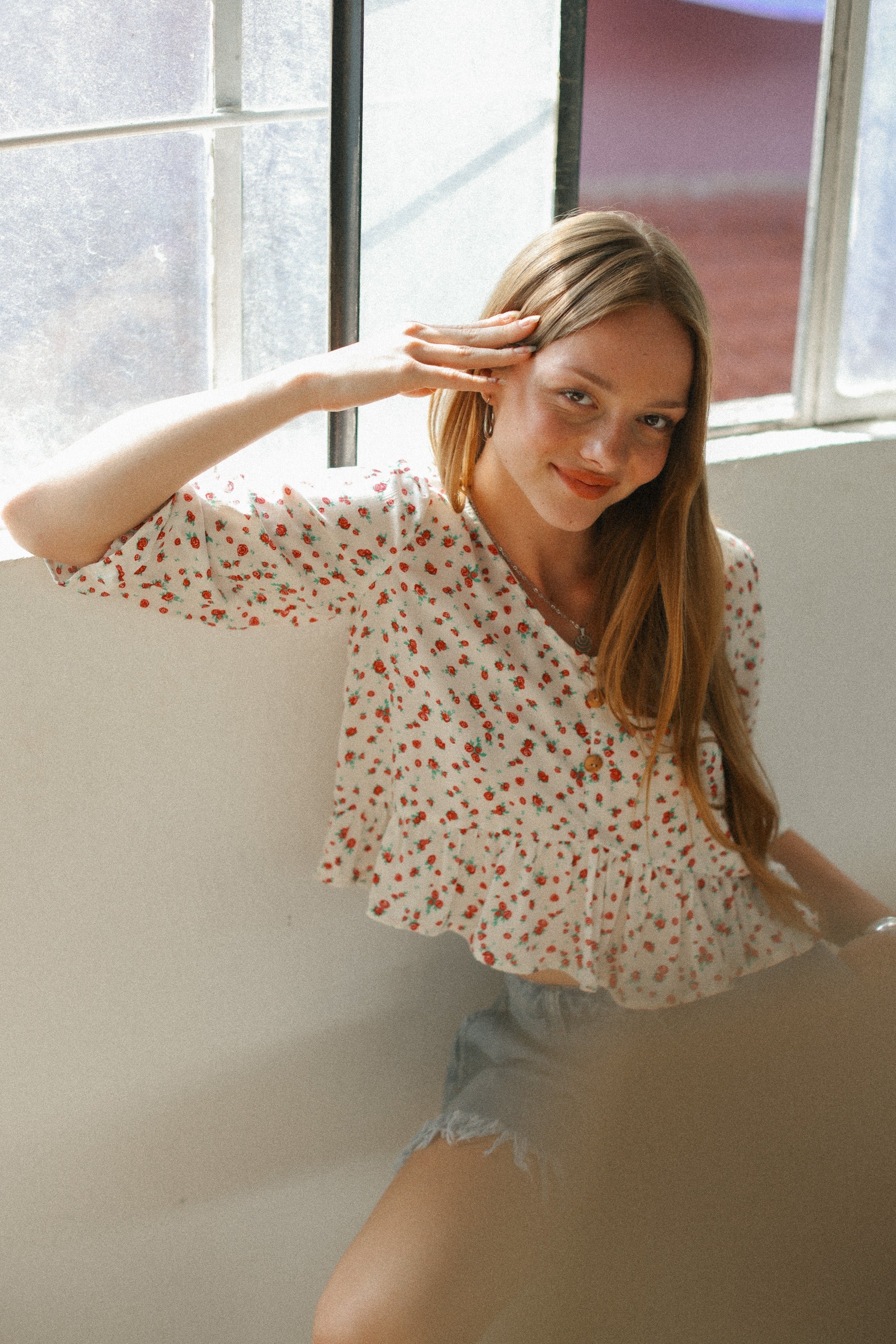 Top Olyra White Roses - Image 10